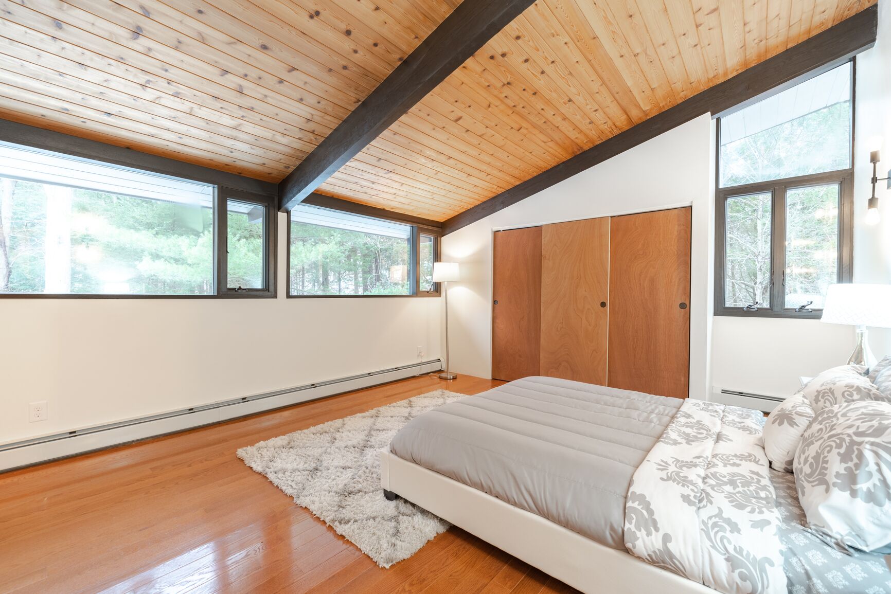 11 Hidden Ledge Rd, Manchester-by-the-Sea