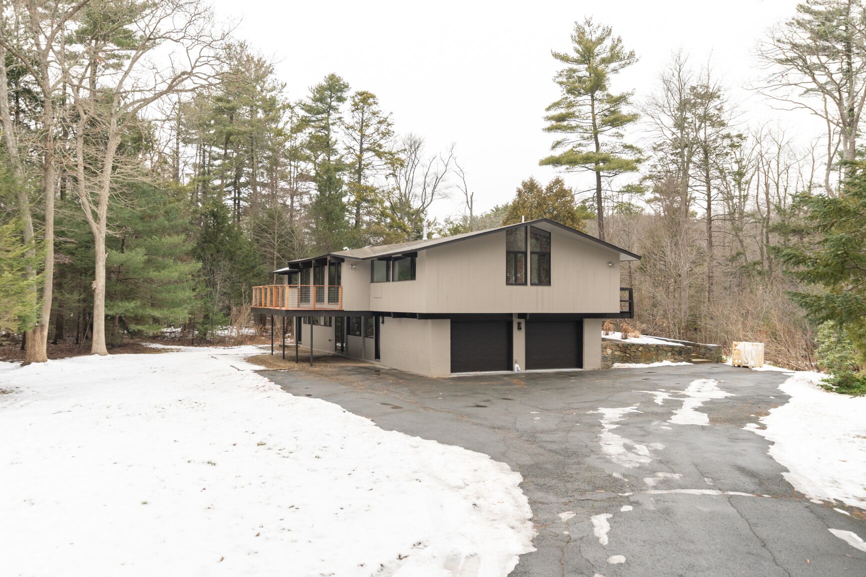 11 Hidden Ledge Rd, Manchester-by-the-Sea