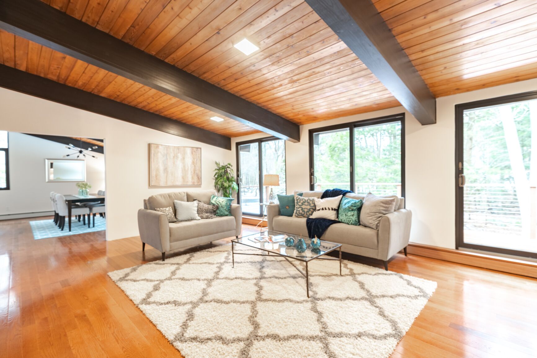 11 Hidden Ledge Rd, Manchester-by-the-Sea